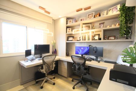 Apartamento à venda com 138m², 3 quartos e 2 vagasSuíte 3