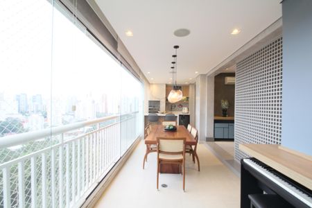 Apartamento à venda com 138m², 3 quartos e 2 vagasVaranda da Sala