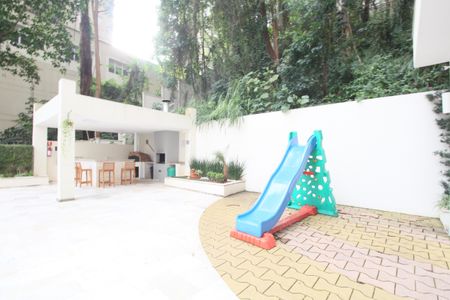 Apartamento à venda com 138m², 3 quartos e 2 vagasÁrea comum - Playground