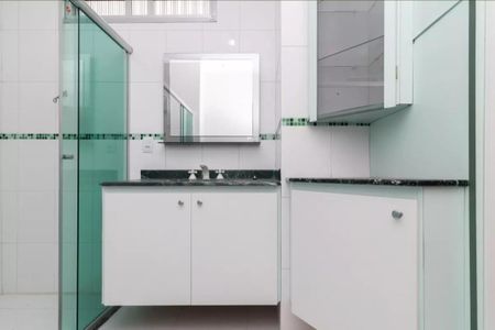 Casa à venda com 300m², 2 quartos e 3 vagas