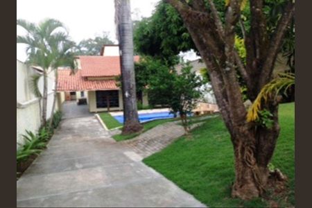 Casa à venda com 290m², 4 quartos e 4 vagas