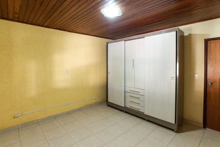 Casa à venda com 240m², 2 quartos e 4 vagas Casa à venda com 240m², 2 quartos e 4 vagasQuarto 1