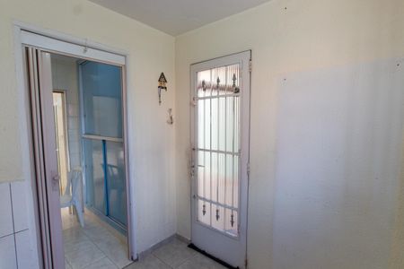 Casa à venda com 240m², 2 quartos e 4 vagas Casa à venda com 240m², 2 quartos e 4 vagasÁrea de Serviço