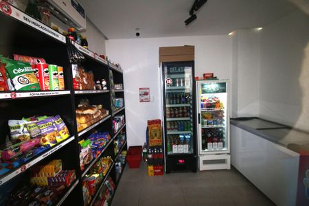 Apartamento à venda com 72m², 3 quartos e 1 vagaÁrea comum -mercadinho