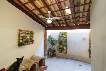 Casa de condomínio à venda com 90m², 3 quartos e 3 vagas Casa de condomínio à venda com 90m², 3 quartos e 3 vagasÁrea comum