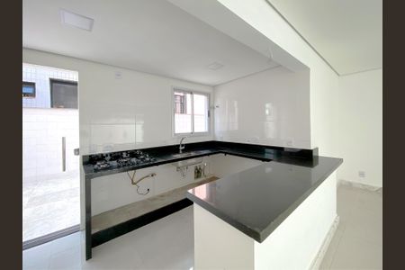 Apartamento à venda com 65m², 2 quartos e 2 vagas Apartamento à venda com 65m², 2 quartos e 2 vagasCozinha