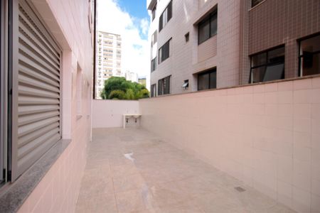 Apartamento à venda com 65m², 2 quartos e 2 vagas Apartamento à venda com 65m², 2 quartos e 2 vagasÁrea Externa