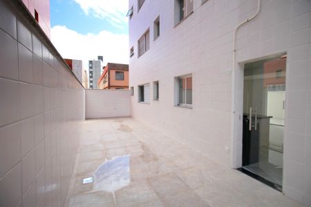Apartamento à venda com 65m², 2 quartos e 2 vagasÁrea Externa
