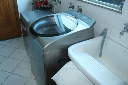 Casa à venda com 423m², 3 quartos e 6 vagasÁrea de Serviço