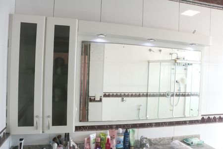 Casa à venda com 423m², 3 quartos e 6 vagasBanheiro da Suíte 1