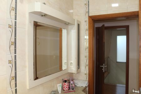 Casa à venda com 423m², 3 quartos e 6 vagasBanheiro da Suíte 2