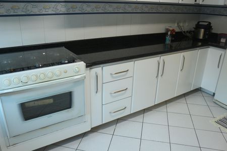 Casa à venda com 423m², 3 quartos e 6 vagasCozinha