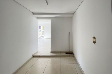 Casa à venda com 300m², 4 quartos e 4 vagas Casa à venda com 300m², 4 quartos e 4 vagasAcesso - Salão