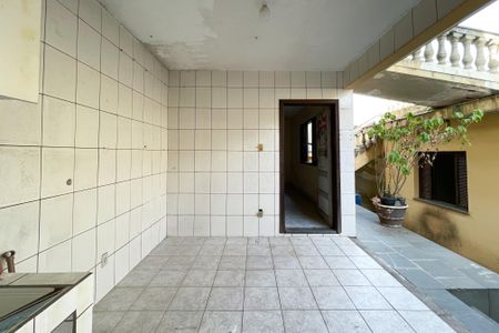 Casa à venda com 300m², 4 quartos e 4 vagas Casa à venda com 300m², 4 quartos e 4 vagasÁrea de Serviço