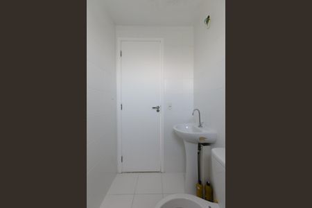 Casa de condomínio para alugar com 41m², 2 quartos e sem vaga Casa de condomínio para alugar com 41m², 2 quartos e sem vagaBanheiro
