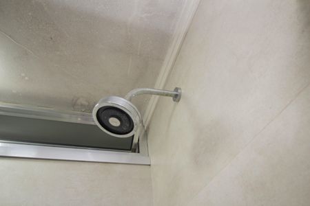 Apartamento à venda com 74m², 2 quartos e 1 vaga Apartamento à venda com 74m², 2 quartos e 1 vagaBanheiro da Suíte