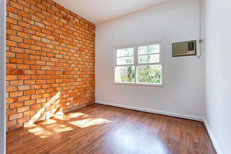 Casa à venda com 300m², 3 quartos e 2 vagasQuarto 2