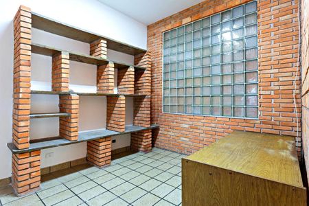 Casa à venda com 300m², 3 quartos e 2 vagasSala de TV