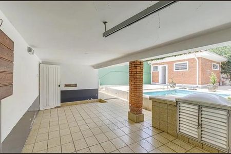 Casa à venda com 300m², 3 quartos e 2 vagasGaragem