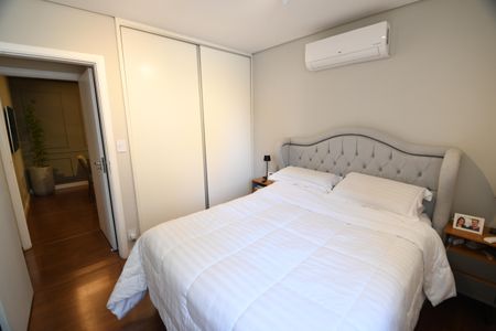 Apartamento à venda com 138m², 3 quartos e 1 vagaQuarto 1