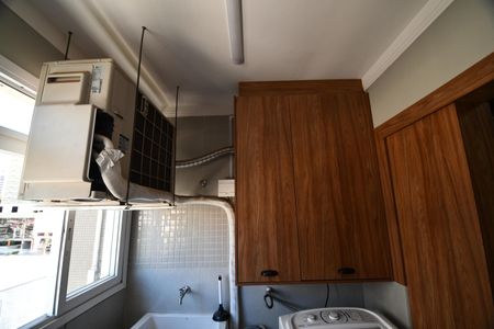 Apartamento à venda com 138m², 3 quartos e 1 vagaÁrea de Serviço