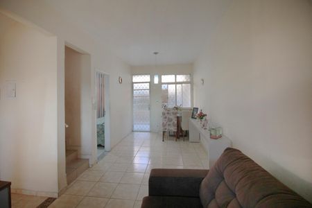 Casa à venda com 139m², 4 quartos e 1 vagaSala