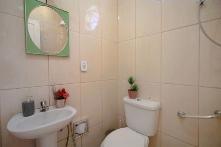 Casa à venda com 139m², 4 quartos e 1 vagaBanheiro da Suíte