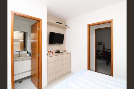 Casa de condomínio à venda com 115m², 2 quartos e 2 vagasSuíte 2