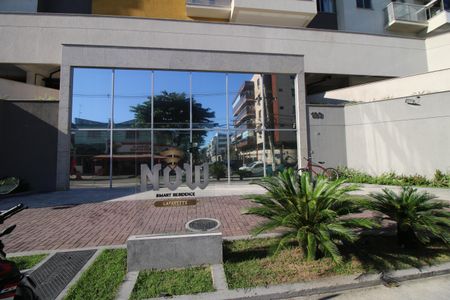 Apartamento à venda com 70m², 3 quartos e 1 vagaFachada e portaria