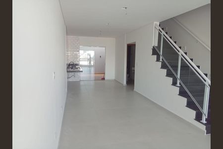 Casa à venda com 160m², 3 quartos e 2 vagasFoto 01