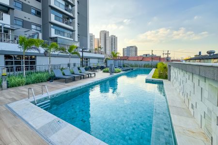 Studio à venda com 30m², 1 quarto e sem vaga Studio à venda com 30m², 1 quarto e sem vagaÁrea comum - Piscina