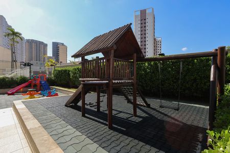 Apartamento à venda com 120m², 3 quartos e 2 vagas Apartamento à venda com 120m², 3 quartos e 2 vagasÁrea comum - Playground