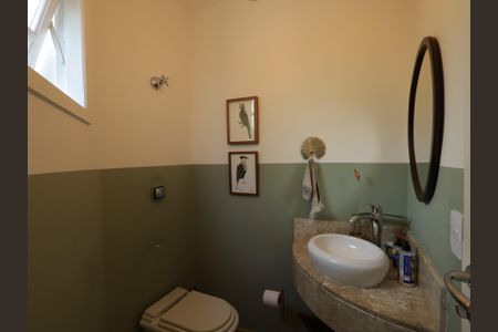 Casa à venda com 351m², 3 quartos e 3 vagasLavabo