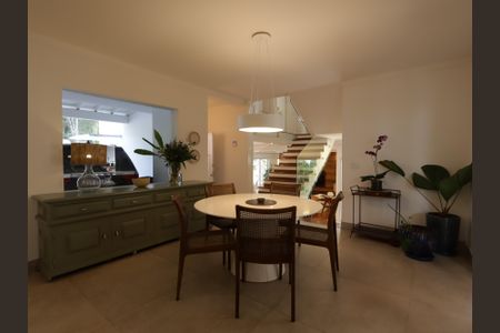 Casa à venda com 351m², 3 quartos e 3 vagasCopa