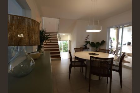 Casa à venda com 351m², 3 quartos e 3 vagasCopa