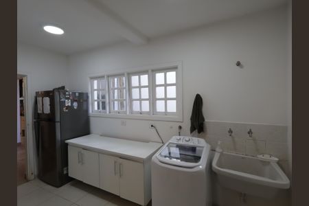 Casa à venda com 351m², 3 quartos e 3 vagasÁrea de Serviço