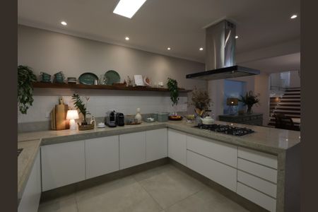 Casa à venda com 351m², 3 quartos e 3 vagasCozinha