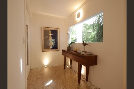 Casa à venda com 351m², 3 quartos e 3 vagasSala