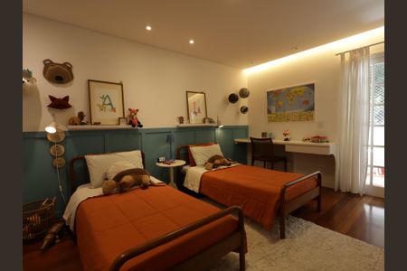 Casa à venda com 351m², 3 quartos e 3 vagasQuarto