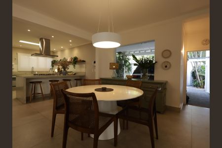 Casa à venda com 351m², 3 quartos e 3 vagasCopa