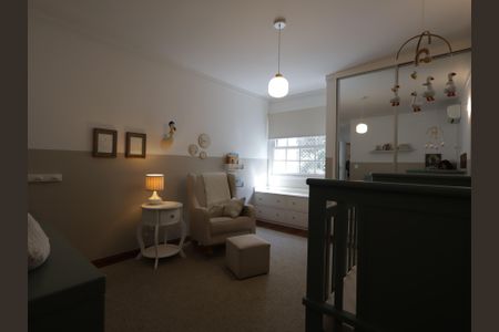 Casa à venda com 351m², 3 quartos e 3 vagasSuíte 1