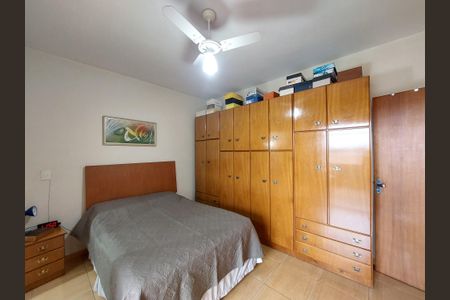 Casa à venda com 358m², 3 quartos e 4 vagas Casa à venda com 358m², 3 quartos e 4 vagasSuíte 2