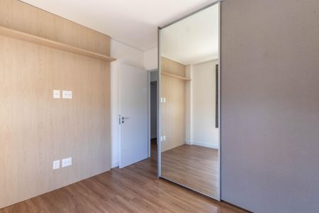 Apartamento à venda com 93m², 3 quartos e 2 vagas Apartamento à venda com 93m², 3 quartos e 2 vagasQuarto 3
