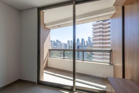 Apartamento à venda com 93m², 3 quartos e 2 vagas Apartamento à venda com 93m², 3 quartos e 2 vagasVaranda da Sala