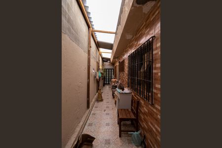 Casa à venda com 89m², 2 quartos e 2 vagas Casa à venda com 89m², 2 quartos e 2 vagasCorredor