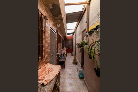 Casa à venda com 89m², 2 quartos e 2 vagas Casa à venda com 89m², 2 quartos e 2 vagasCorredor