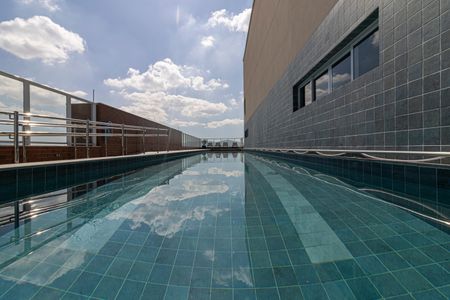 Apartamento à venda com 61m², 2 quartos e 1 vaga Apartamento à venda com 61m², 2 quartos e 1 vagaPiscina