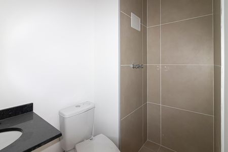 Apartamento à venda com 61m², 2 quartos e 1 vaga Apartamento à venda com 61m², 2 quartos e 1 vagaBanheiro da Suíte
