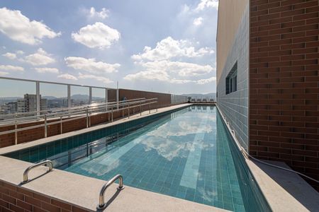 Apartamento à venda com 61m², 2 quartos e 1 vaga Apartamento à venda com 61m², 2 quartos e 1 vagaPiscina