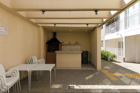 Apartamento à venda com 44m², 2 quartos e sem vagaÁrea comum